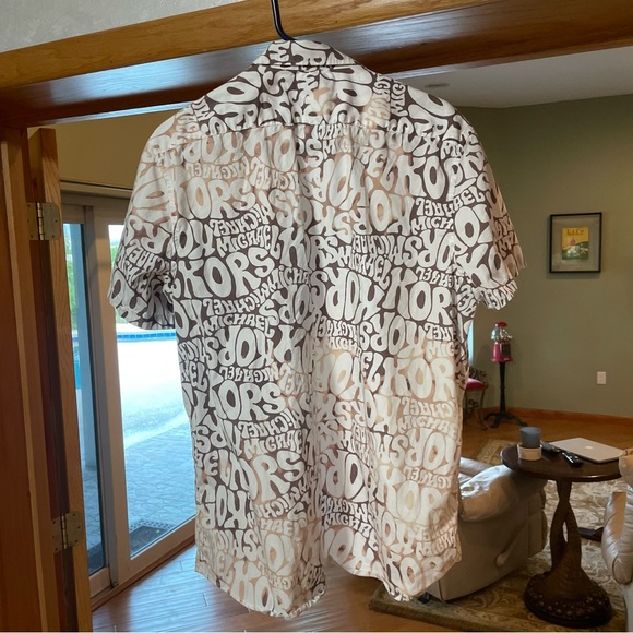 Michael Kors Men's Short Sleeve Collar Shirt Casual Size XL - Picture 2 of 11